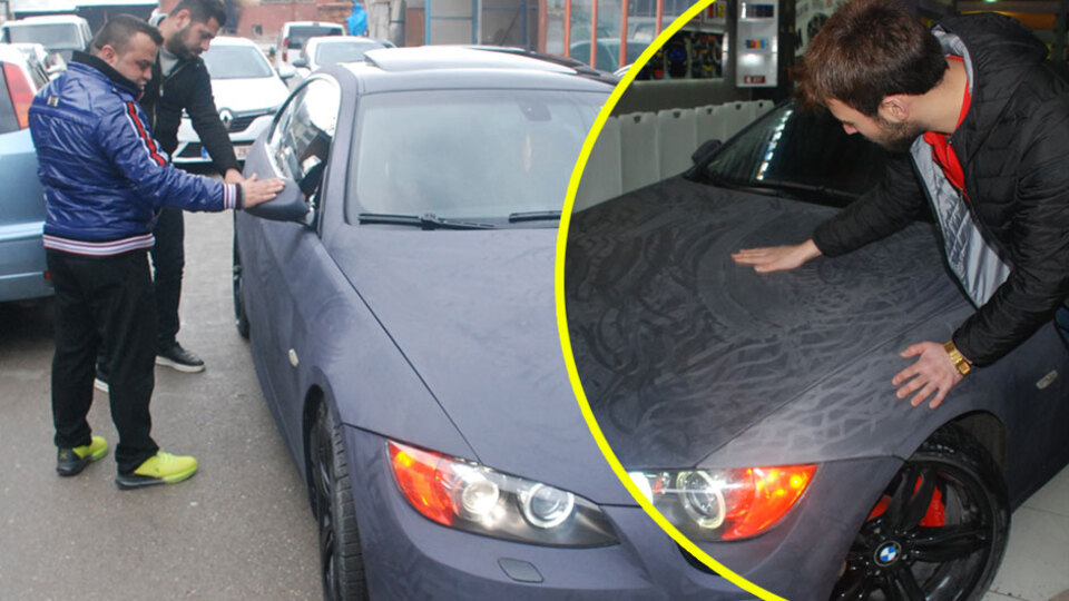 Tokatlı genç arabasına öyle bir şey yaptı ki... Gören telefona sarıldı