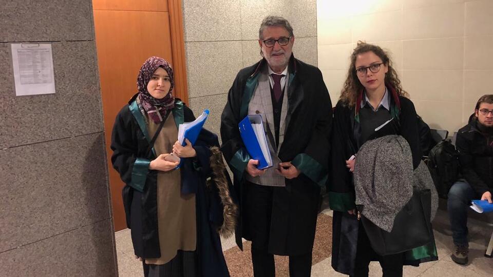 Duruşma salonunu karıştıran olay!