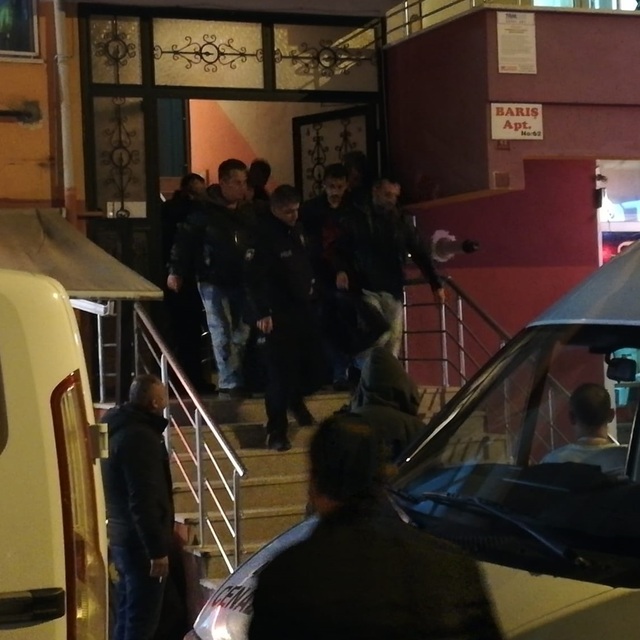 Emekli albay evinde ölü bulundu
