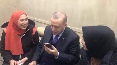 Cumhurbaşkanı Erdoğan genç kızı kırmadı
