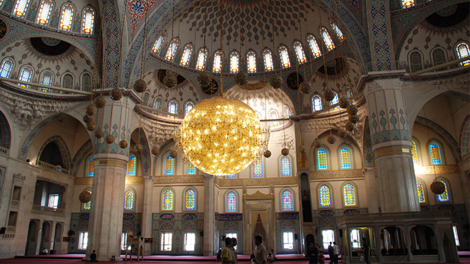 Ankara Cuma namazı saat kaçta?