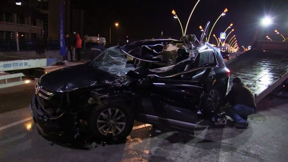 Uşak'ta feci trafik kazası! 1'i ağır 3 yaralı