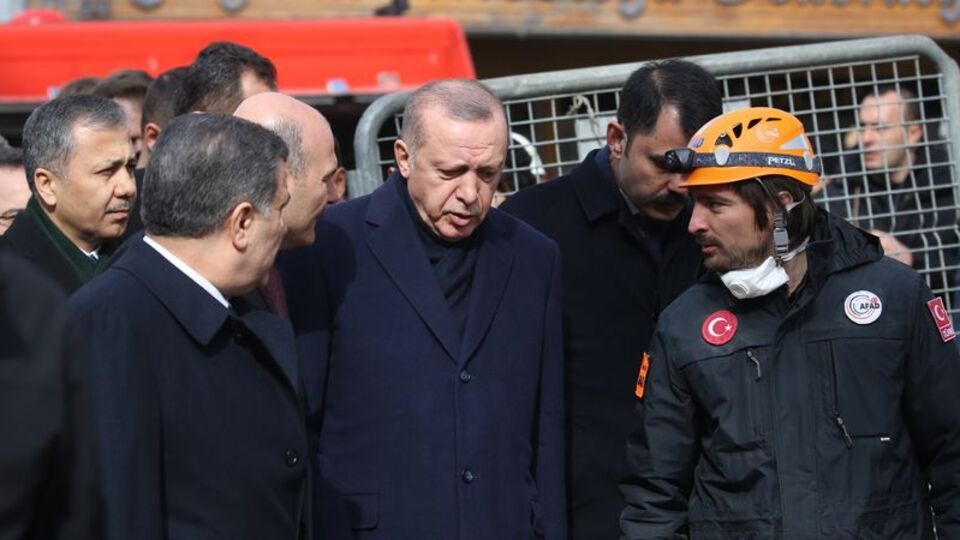Kartal'da çöken binada hayatını kaybedenlerin sayısı 17'ye yükseldi
