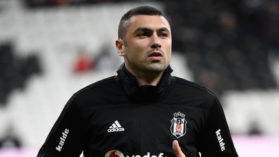 Burak taraftarla barıştı!