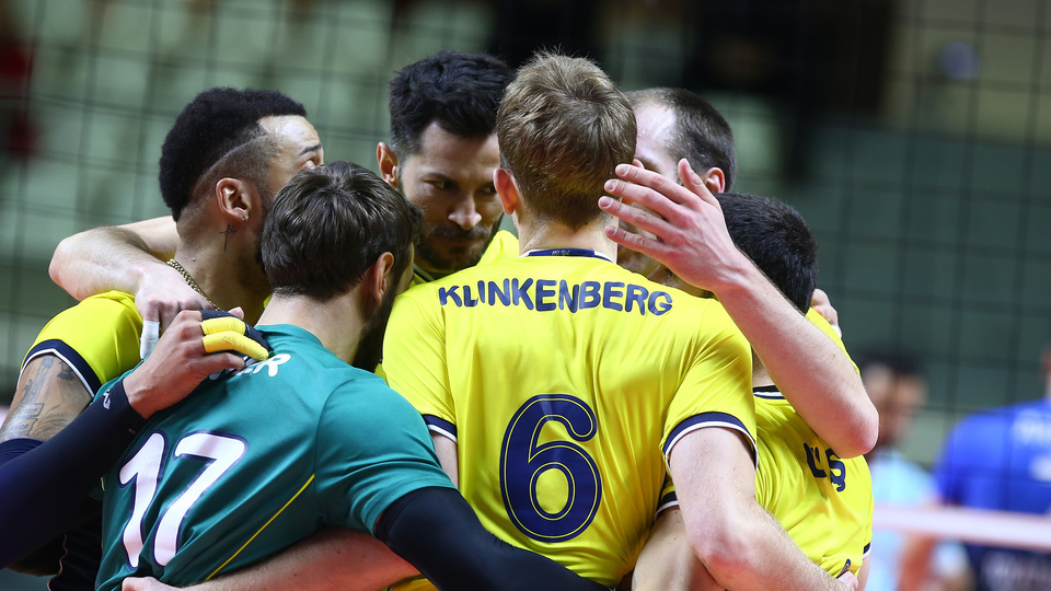 Fenerbahçe 5. sette güldü