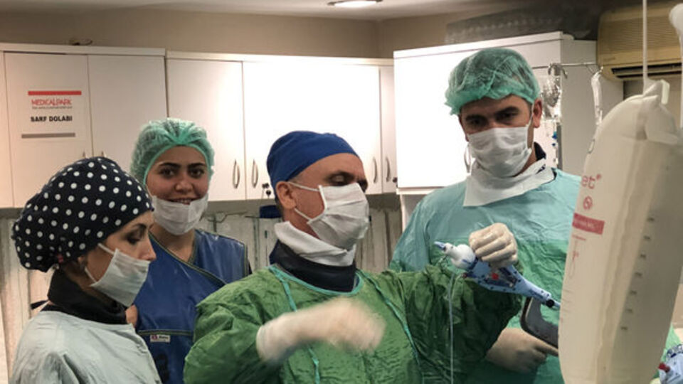 Karaciğer nakli beklerken kalp ameliyatı oldu! Literatüre girdi...