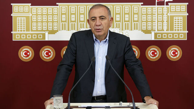 Gürsel Tekin'den CHP'ye eleştiri