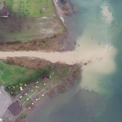 Sapanca Gölü'ne çöp suyu!