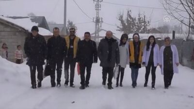 5 koca yürekli doktordan alkışlanacak hareket!