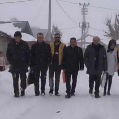 5 koca yürekli doktordan alkışlanacak hareket!