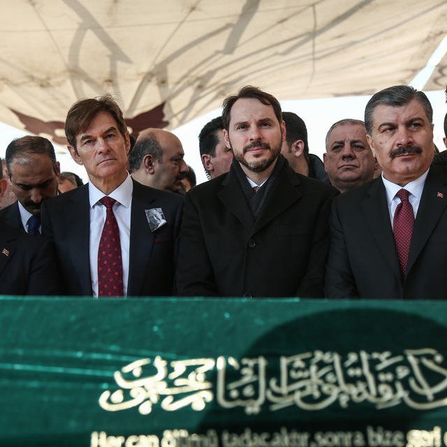 Dr. Mehmet Öz'ün babası son yolculuğuna uğurlandı
