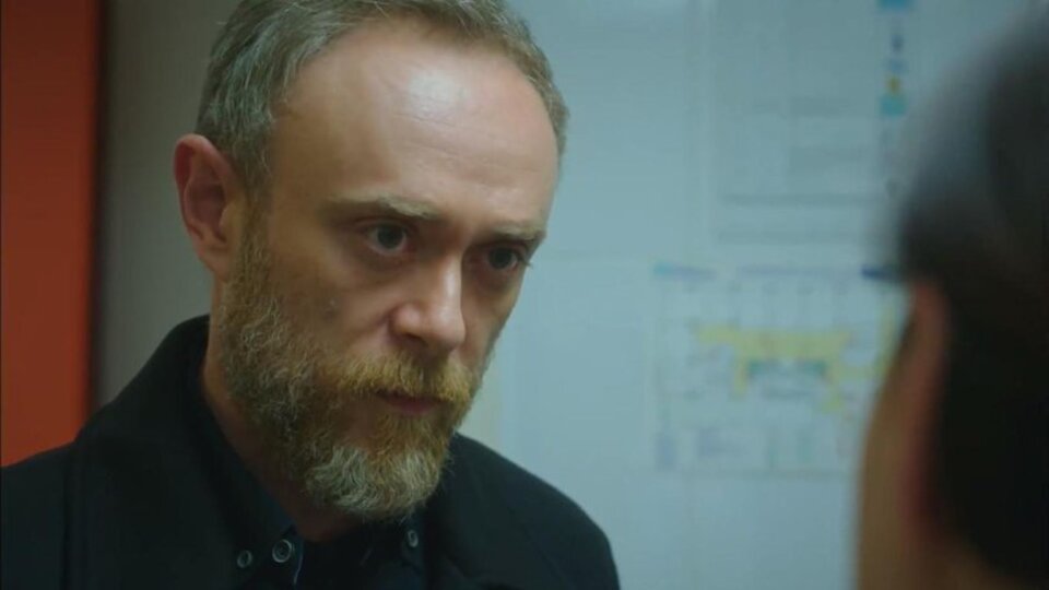 Tansu Biçer kimdir?