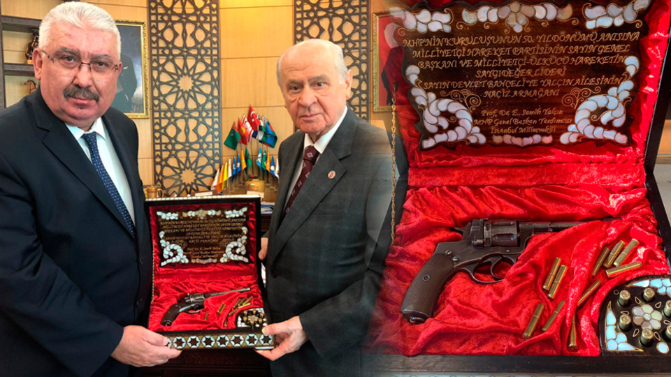Bahçeli'ye 121 yıllık tabanca