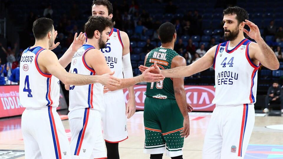 Efes evinde galip