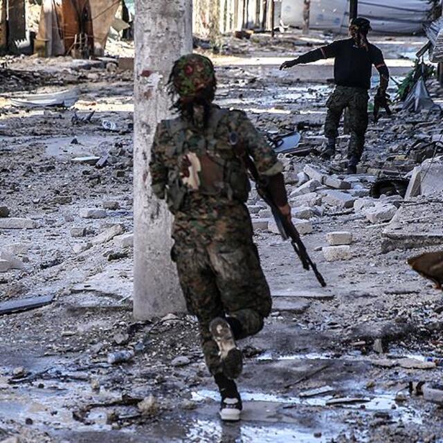 Deyrizor'a saldırı: 50 sivil hayatını kaybetti!