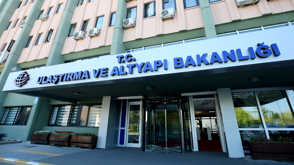 Ulaştırma Bakanlığı'nda peş peşe görev değişiklikleri