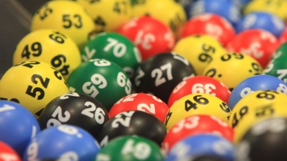 Gizlenmek isteyen talihli bakın ne yaptı?