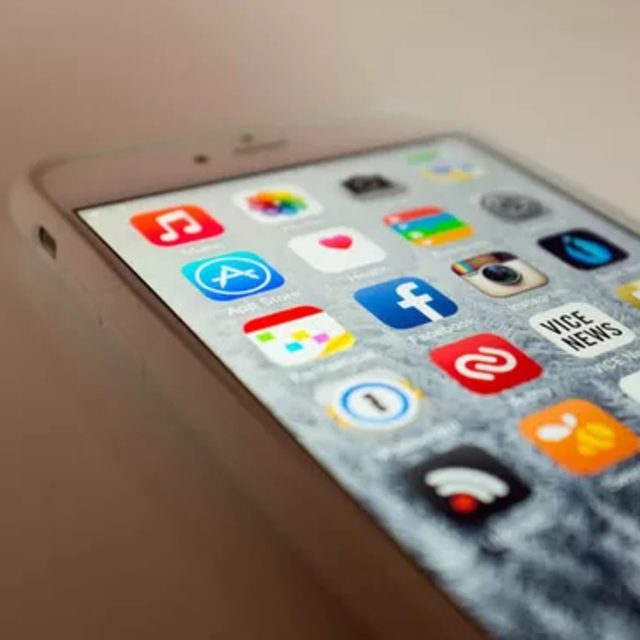 Apple tek kalemde 12.2 milyar dolar kazanacak