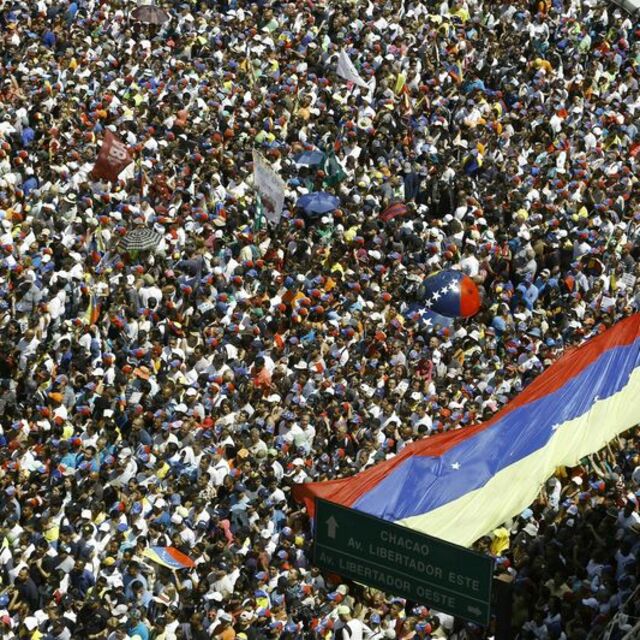 Venezuela'da taraflar yeniden meydanlarda