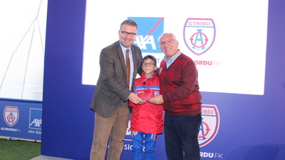 Axa, Altınordu'yu yalnız yürütmedi