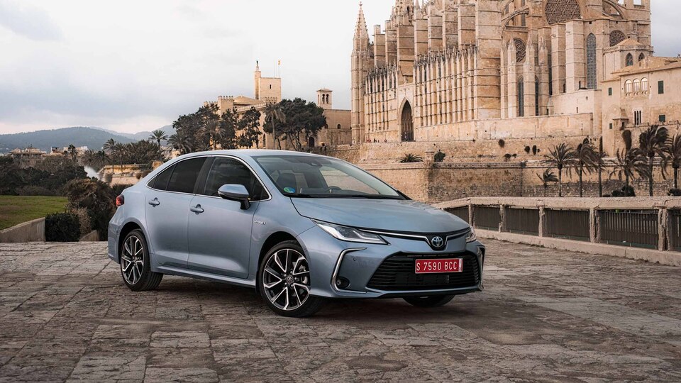 Merakla bekleniyordu! Türkiye fiyatı açıklandı