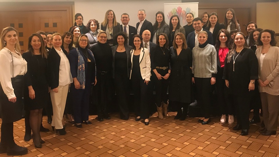 'Şirketlerde kadın çalışan kotası konulmalı'