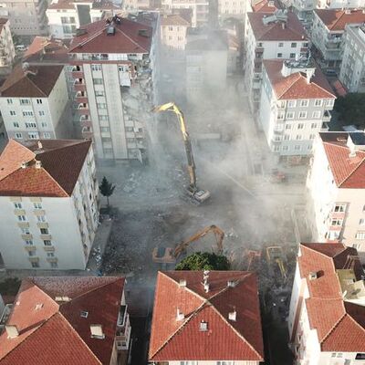 Kartal'daki çöken binayla ilgili 2 kişi tutuklandı