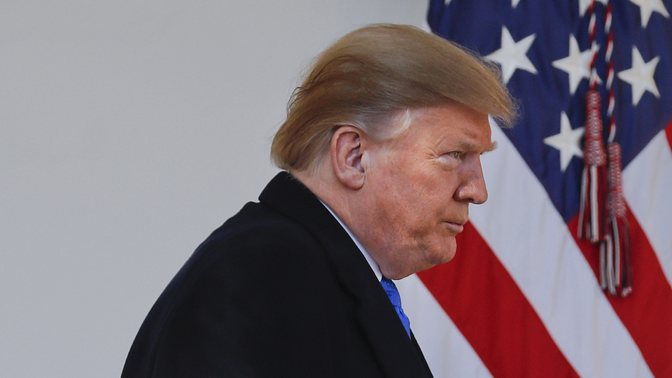 Trump'la alay etti: Beni de başbakan olarak atasın!