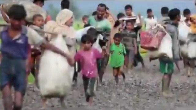 Dünyada ilk: Türk tasarımcı ile Suriyeli sığınmacı kadınlardan