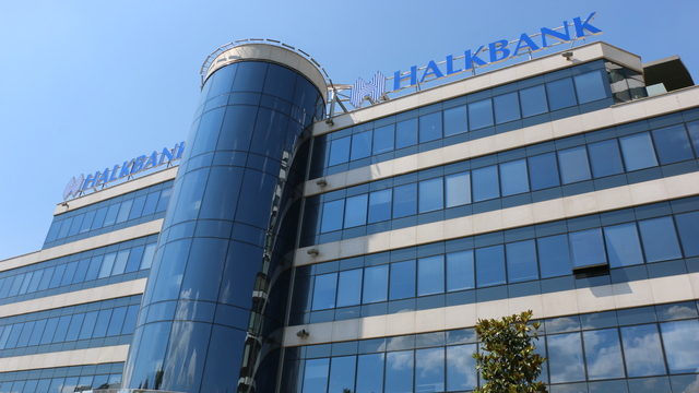 Esnaf ve sanatkâra 1.5 ayda 5.5 milyar TL kredi kullandırdık