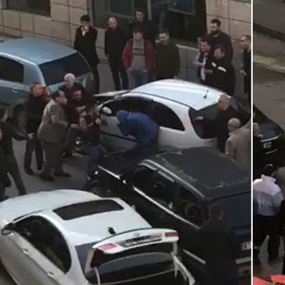 Yol vermedi diye copla dövdüler!