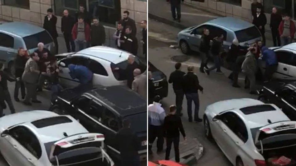 Yol vermedi diye copla dövdüler!