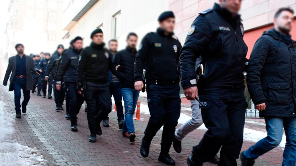 Büyük FETÖ operasyonu başladı! İşte ankesörlü hat soruşturmasının detayları