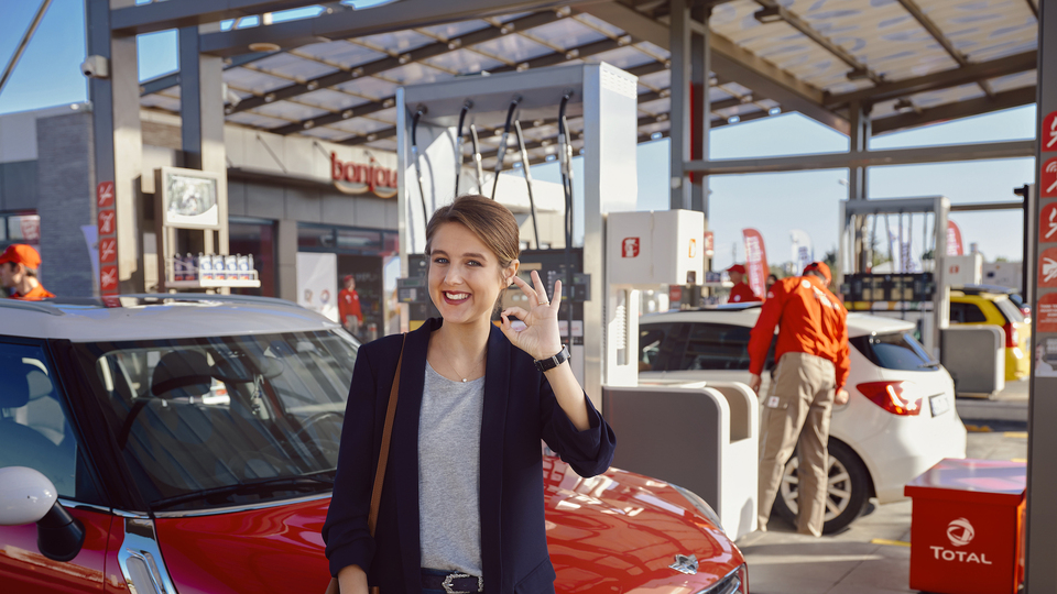 84 istasyonda işaret dilinde hizmet vermeye başladı