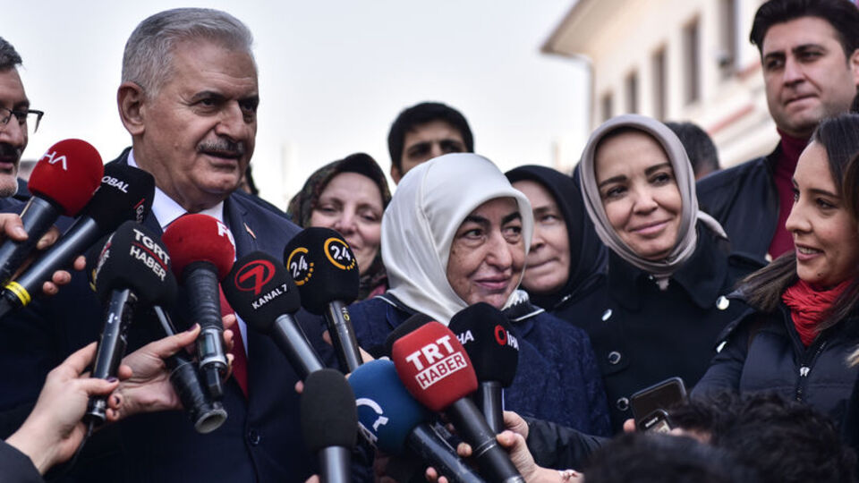 Binali Yıldırım Pendik Garı'nda açıklamalarda bulundu