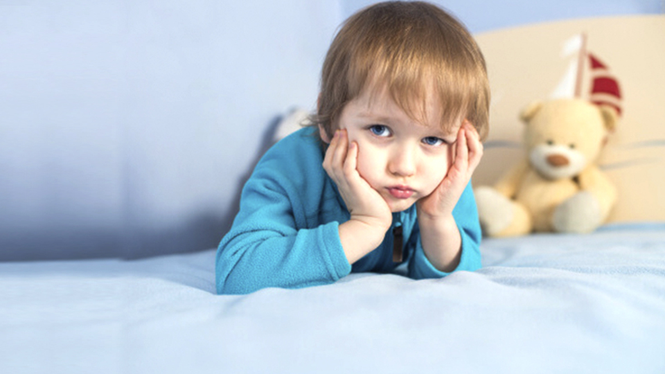 Çocuğunuzun toplam kaç saat uyuduğu değil hangi saatte uyuduğu önemli