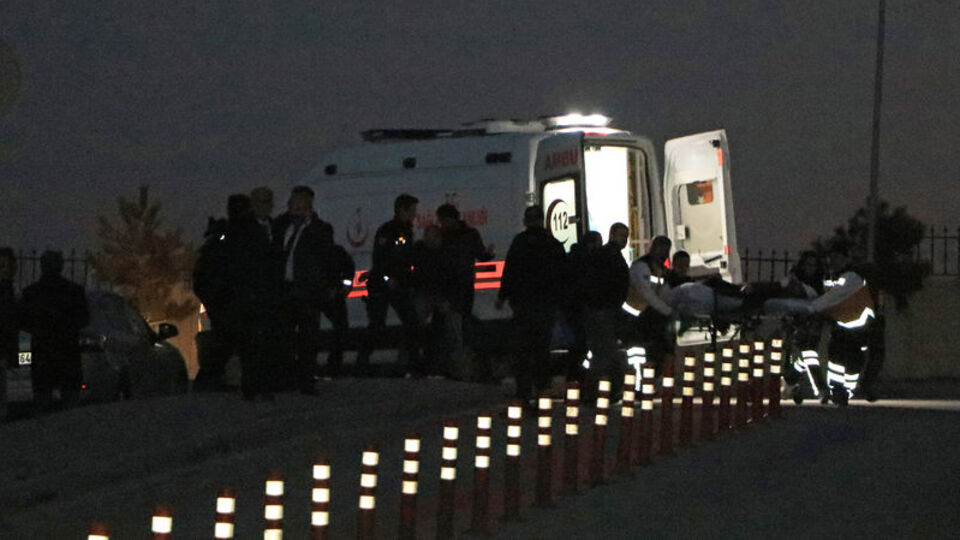 Ortağı ile arkadaşını vurdu, intihar etti