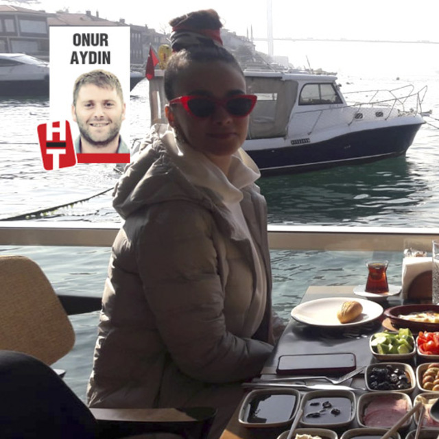 Ünlü çiftin kahvaltı keyfi