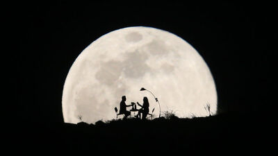 Süper Ay Türkiye ve Avrupa'dan böyle görüntülendi!