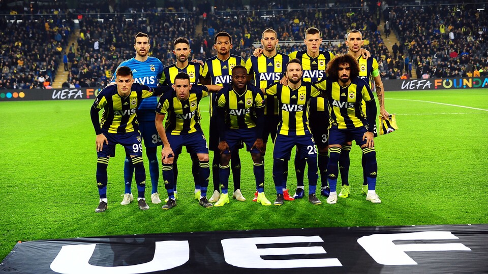 Fenerbahçe'de yıldız isim kadroya alınmadı!