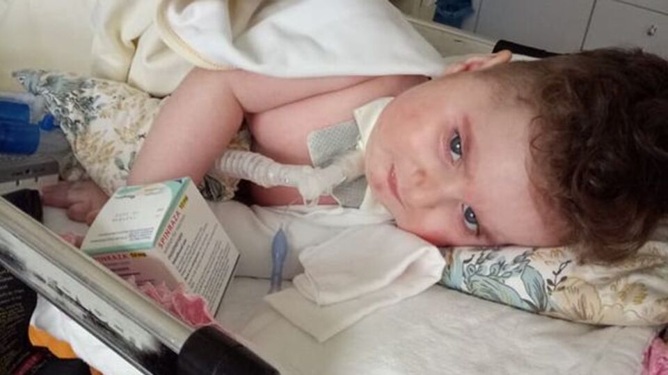 SMA'lı Hazal bebeğe ilaç şoku!