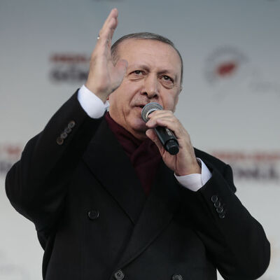 Cumhurbaşkanı Erdoğan'dan öğretmen adaylarına müjde