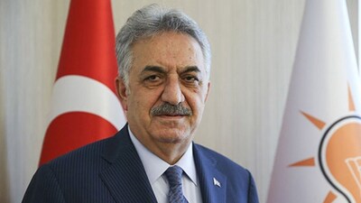 Hayati Yazıcı kimdir?