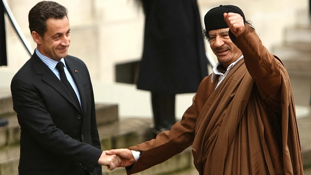 Sarkozy'den Kaddafi'ye 8 milyon dolarlık imaj!