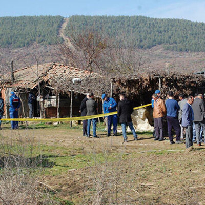 İmam ve eşi, ahırda ayakları bağlı olarak ölü bulundu