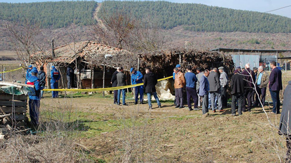 İmam ve eşi, ahırda ayakları bağlı olarak ölü bulundu