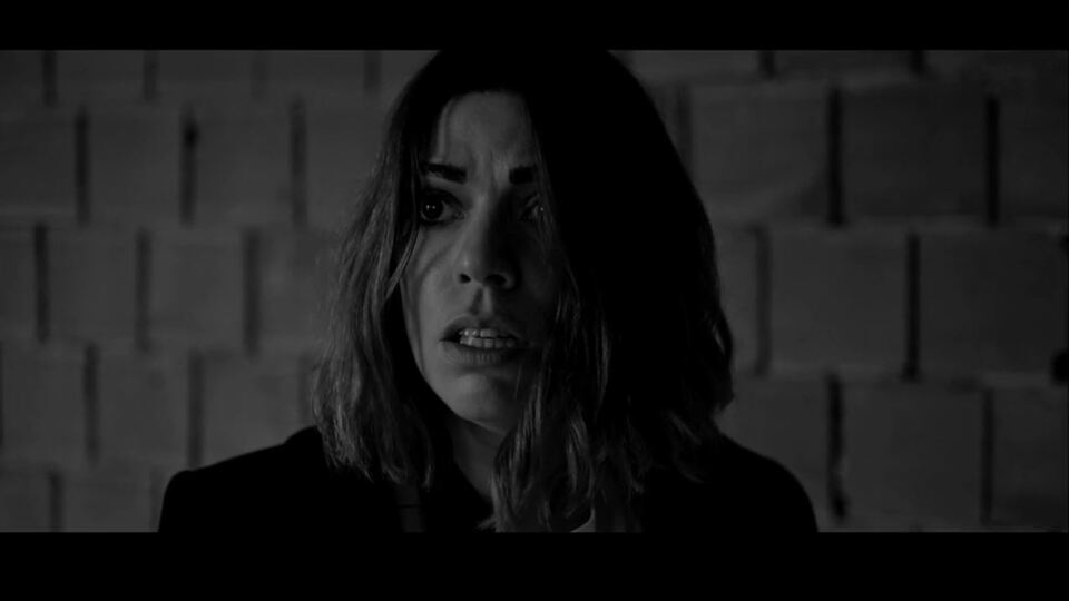 Azra'ya büyük tuzak!