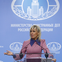 Putin'in tehdidine Zaharova desteği: Selfie mi çekecektik?