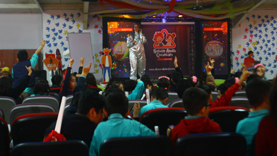 Akıllı çocuklar geleceğin trafiği için işbaşında