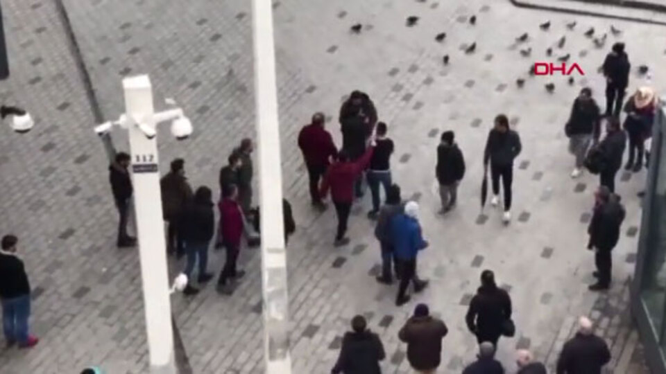 Taksim'de Arap turistle otobüsçüler arasında kavga